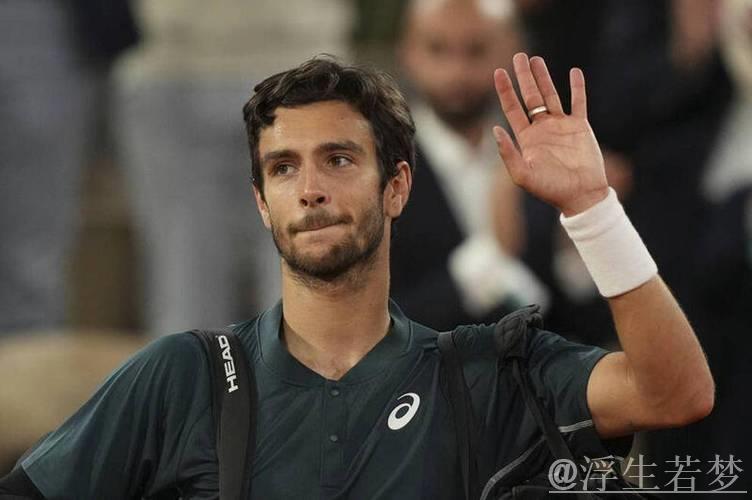 穆塞蒂因伤退赛,阿尔卡拉斯成功闯入决赛 穆塞蒂因伤退赛,阿尔卡拉斯成功闯入决赛